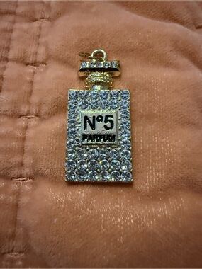 Rhinestone N°5 Perfume Bottle Pendant - Gold & Clear